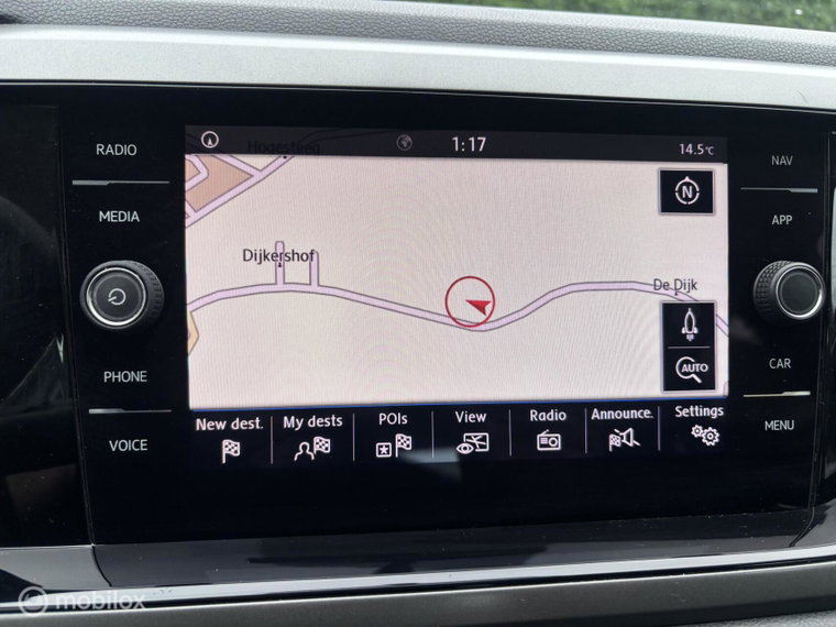 Vehicle Image 11