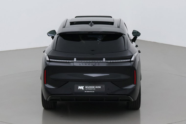 Vehicle Image 9