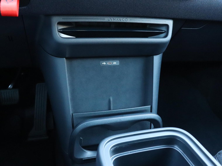 Vehicle Image 23
