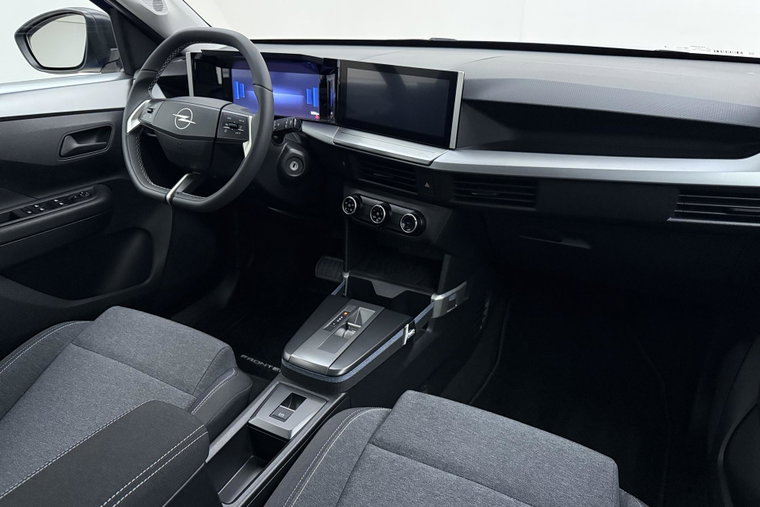 Vehicle Image 15