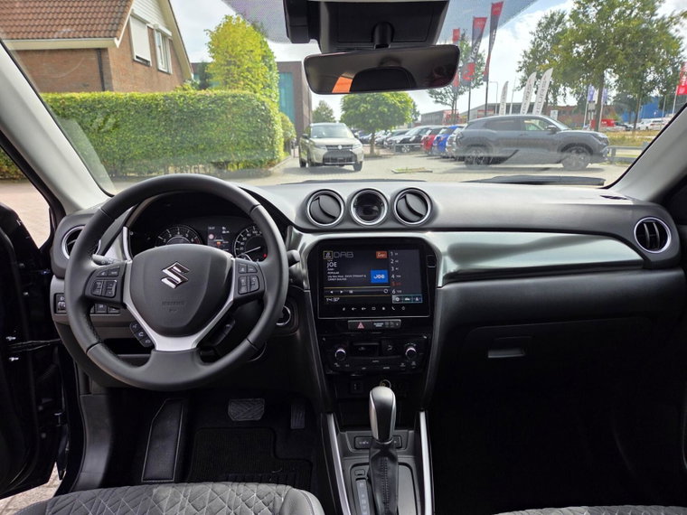 Vehicle Image 11