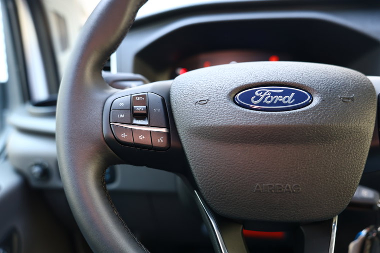 Vehicle Image 21