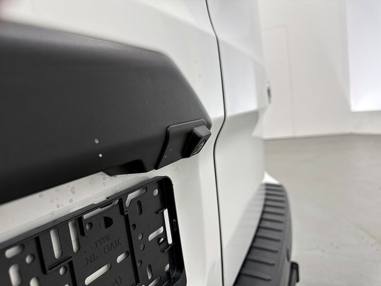 Vehicle Image 35