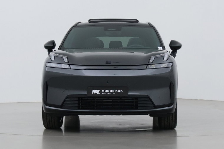 Vehicle Image 16