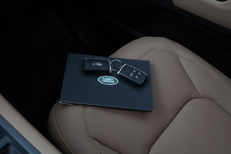 Vehicle Image 18
