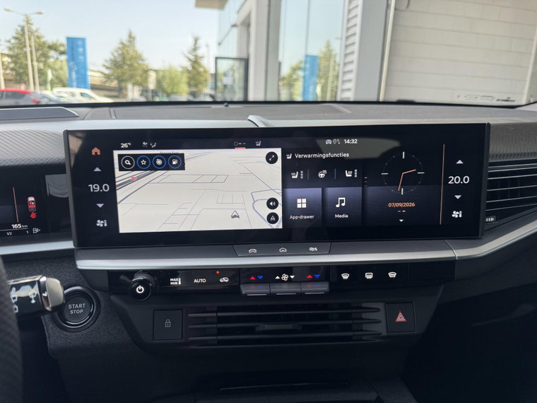 Vehicle Image 38