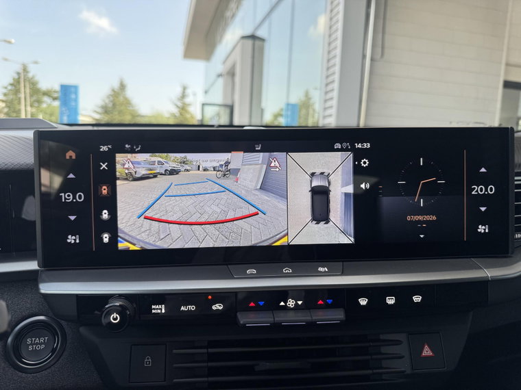 Vehicle Image 45