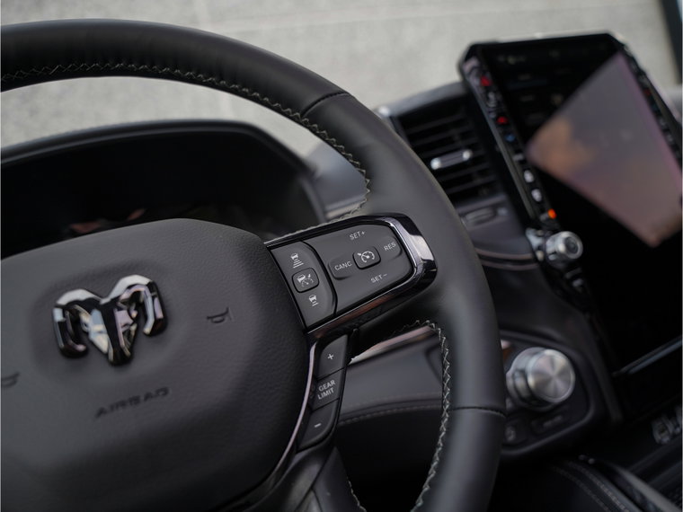 Vehicle Image 40