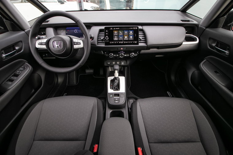 Vehicle Image 14