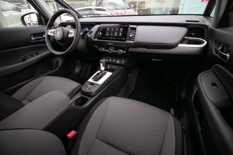 Vehicle Image 4