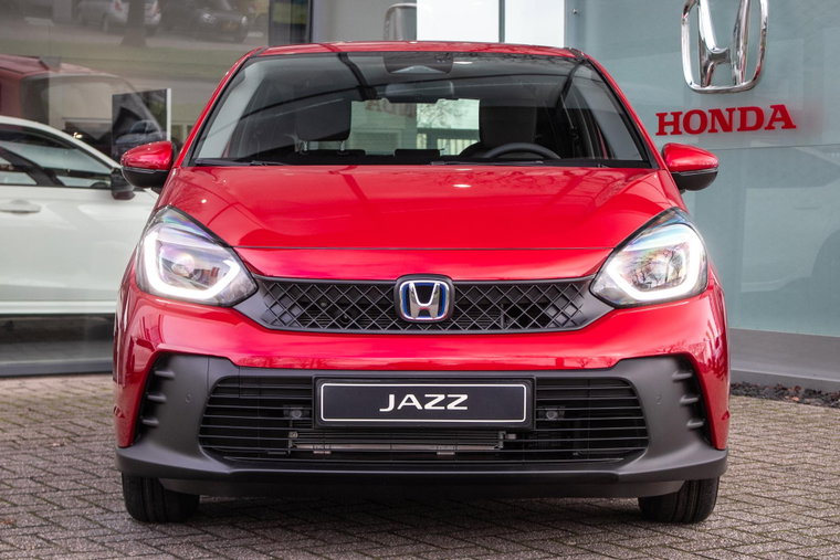 Vehicle Image 10