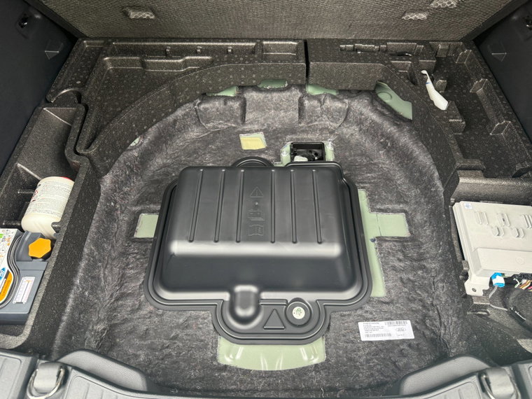 Vehicle Image 33