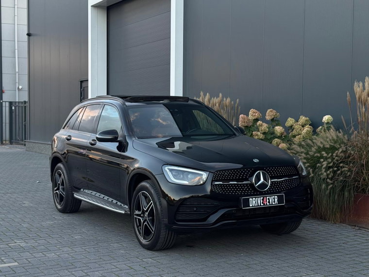 Vehicle Image 32