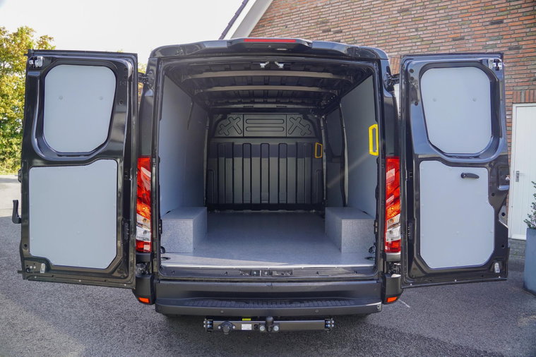 Vehicle Image 19