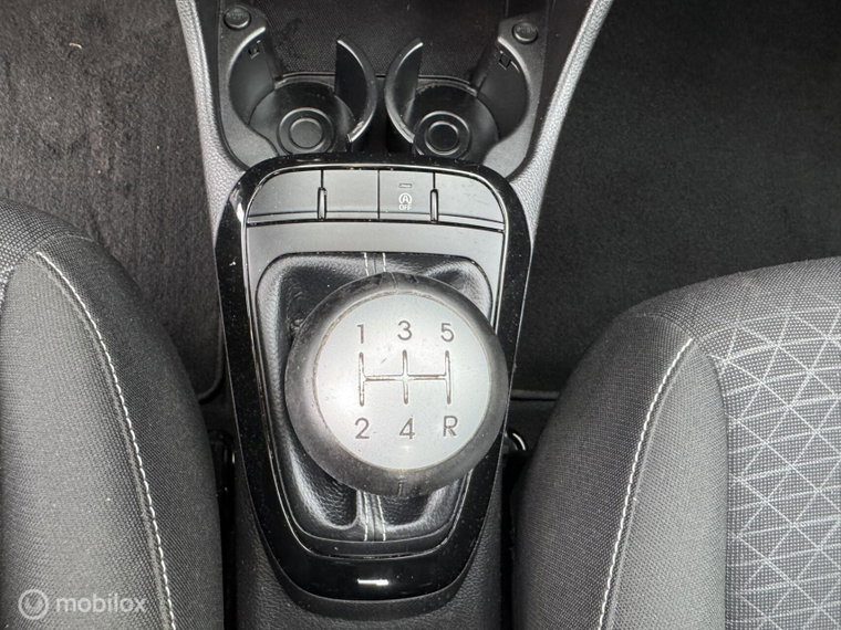Vehicle Image 24