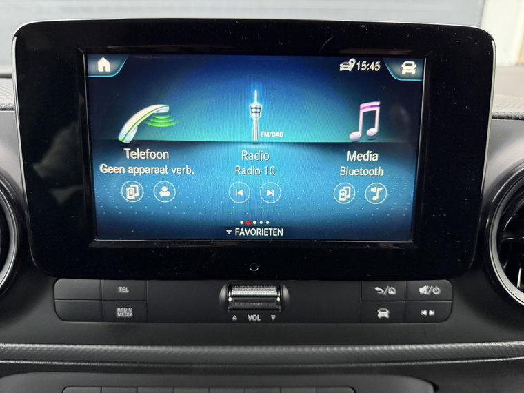 Vehicle Image 36