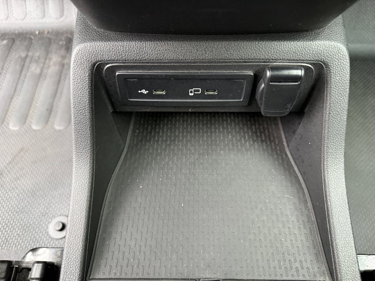 Vehicle Image 37