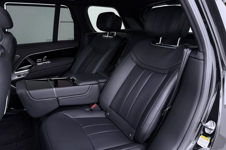 Vehicle Image 13