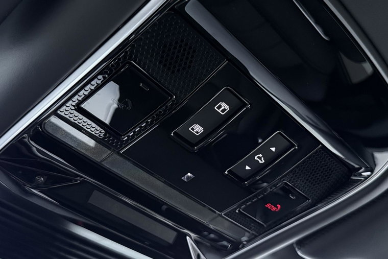 Vehicle Image 37