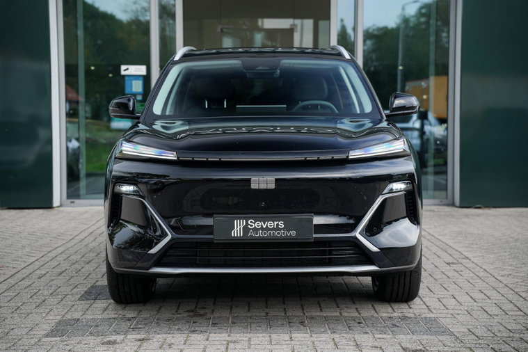 Vehicle Image 8