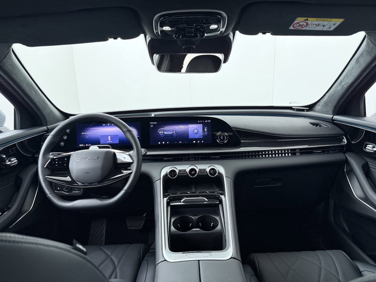 Vehicle Image 36
