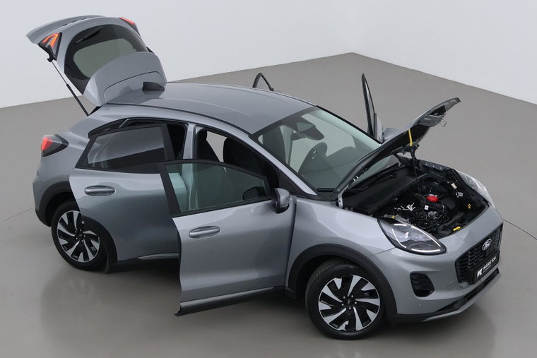 Vehicle Image 6