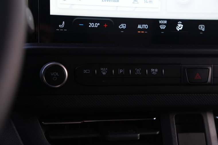 Vehicle Image 35