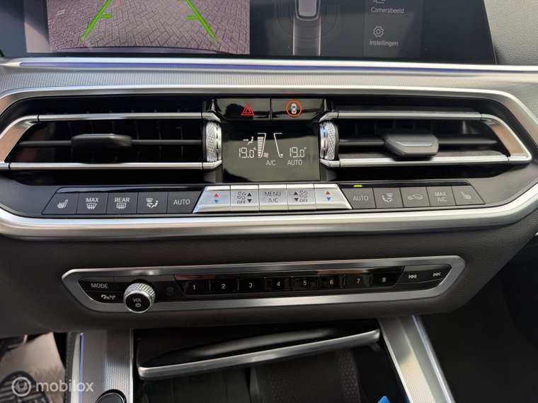 Vehicle Image 40