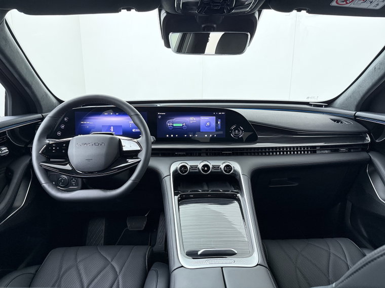 Vehicle Image 36