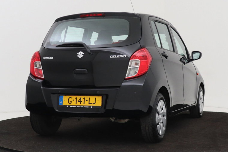 Vehicle Image 10