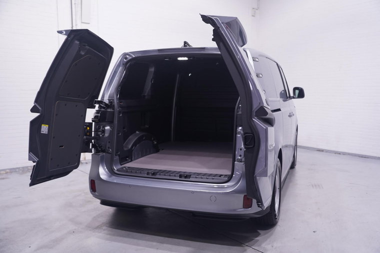 Vehicle Image 13