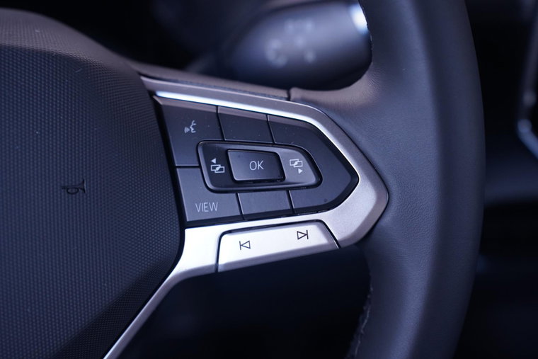 Vehicle Image 40