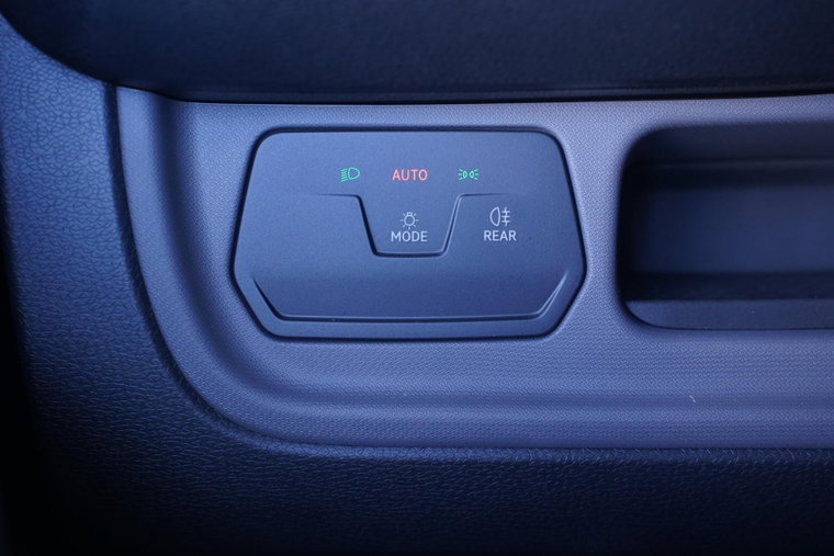 Vehicle Image 42