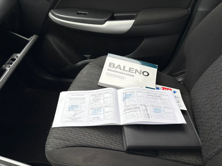 Vehicle Image 15