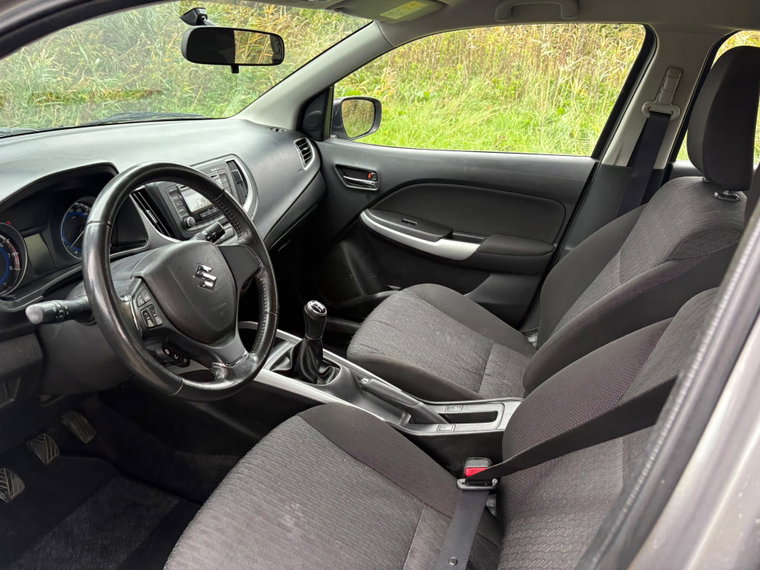Vehicle Image 23