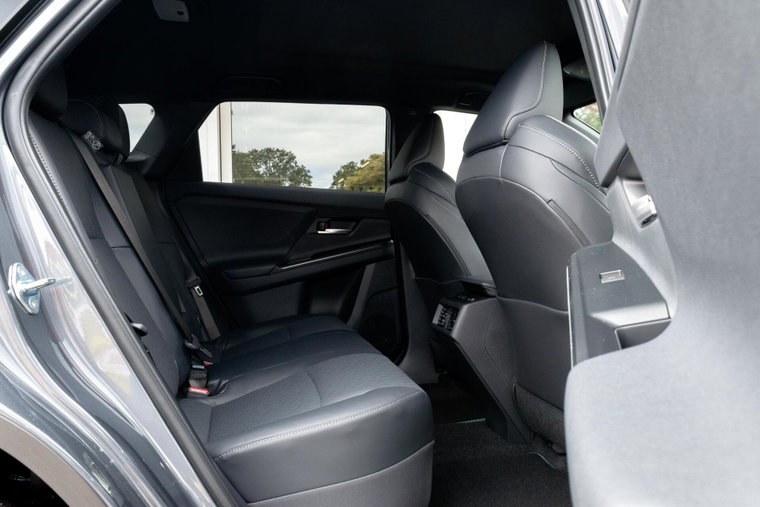 Vehicle Image 13