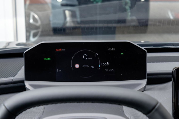 Vehicle Image 16