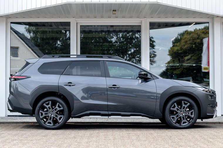 Vehicle Image 7