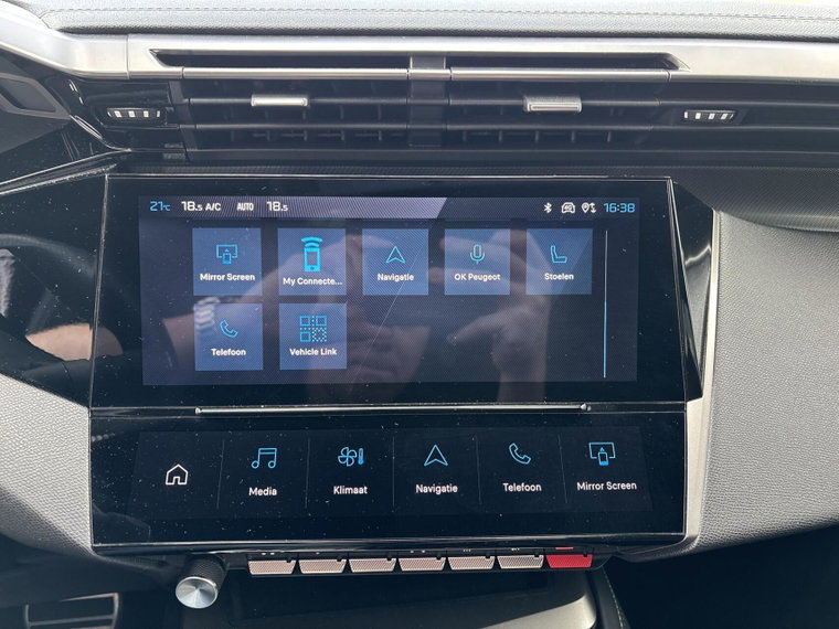 Vehicle Image 22