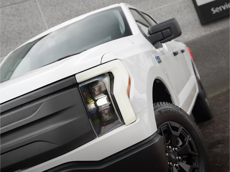 Vehicle Image 12