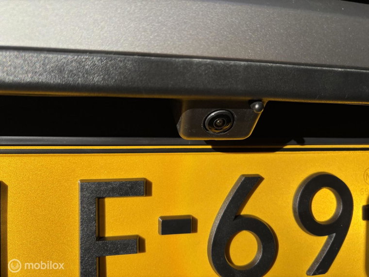 Vehicle Image 39