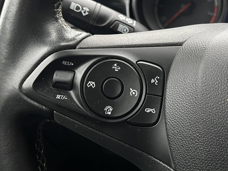 Vehicle Image 26