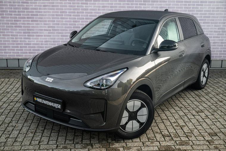 Vehicle Image 15