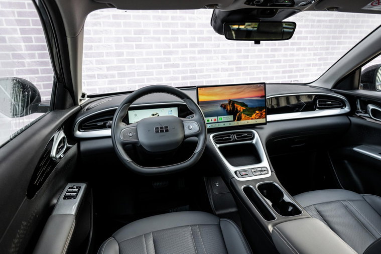 Vehicle Image 11