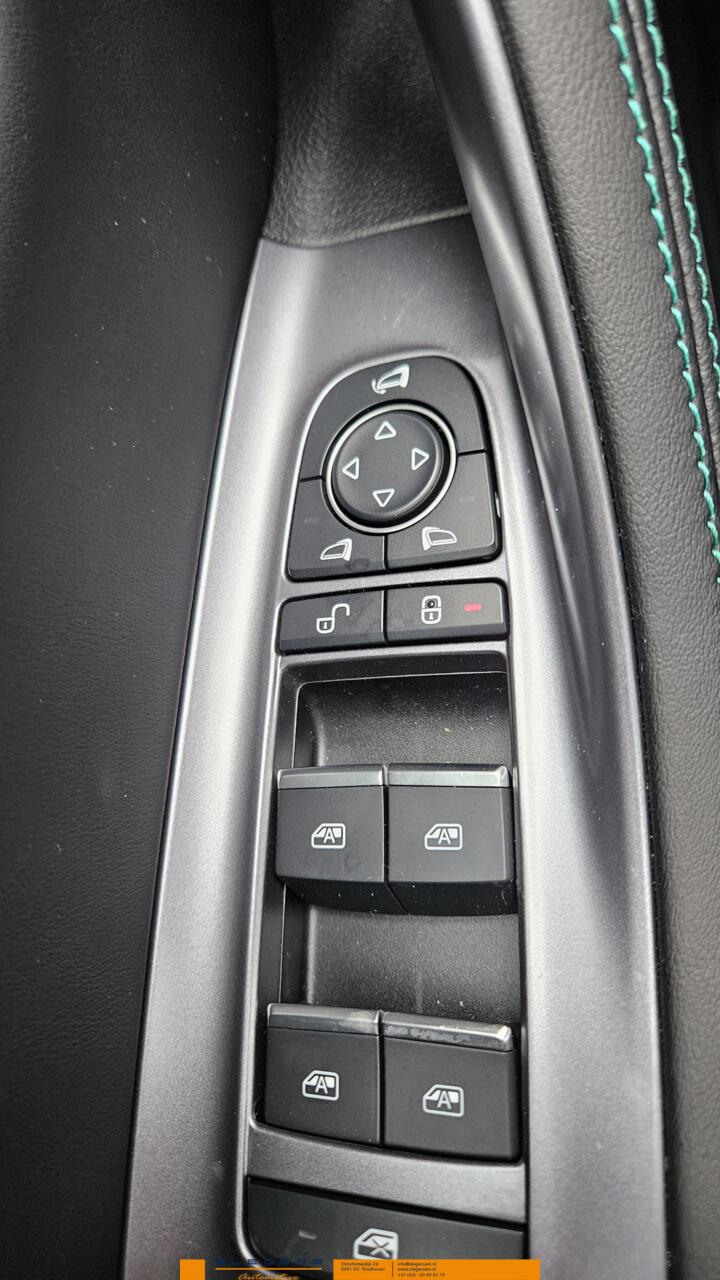 Vehicle Image 33