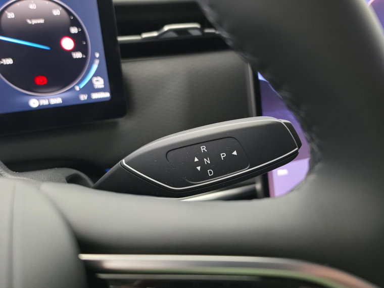 Vehicle Image 27