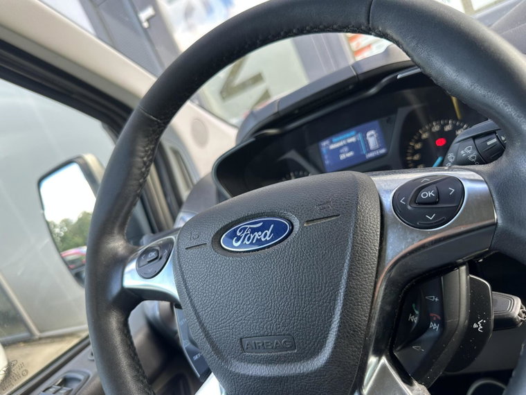 Vehicle Image 22