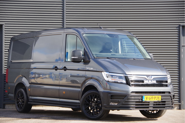 Vehicle Image 36