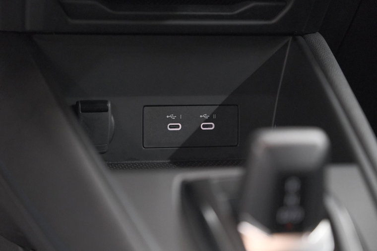 Vehicle Image 33