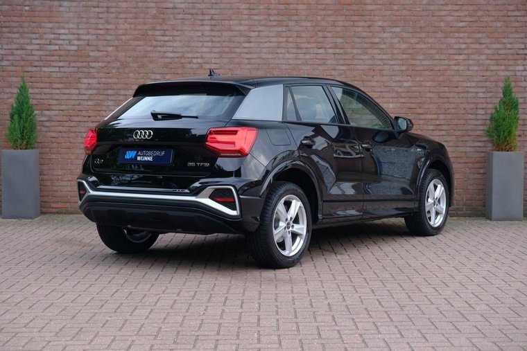 Vehicle Image 30